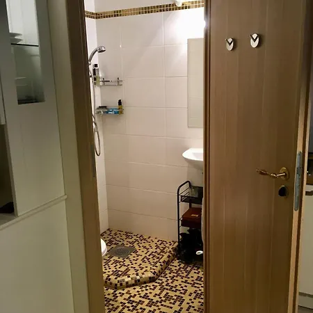 Cozy Near Old Town Apartment