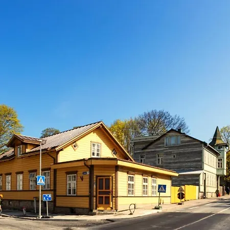 Cozy Near Old Town Apartamento Tallin